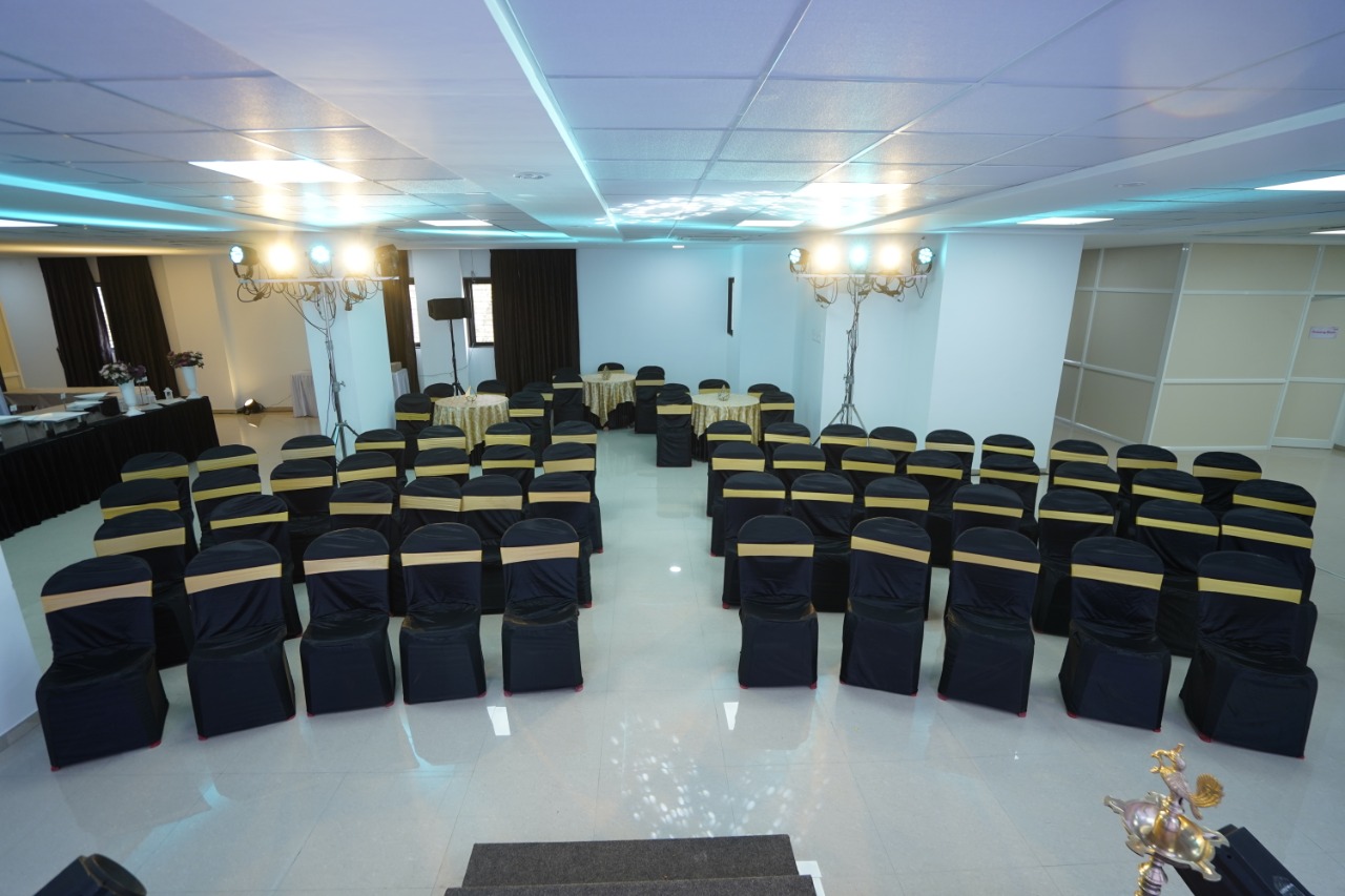 Ananda Hall, Baner